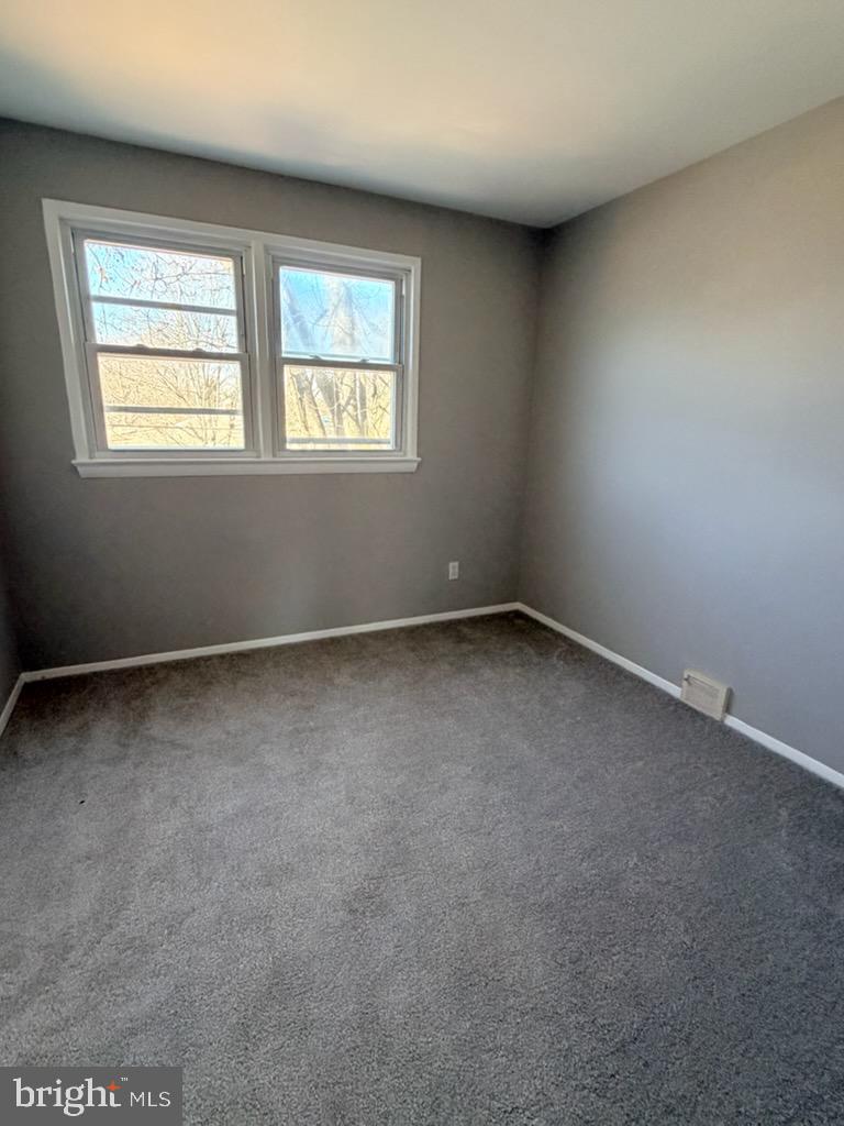 6301 Julian Street Springfield, VA 22150 - Photo 4 of 8