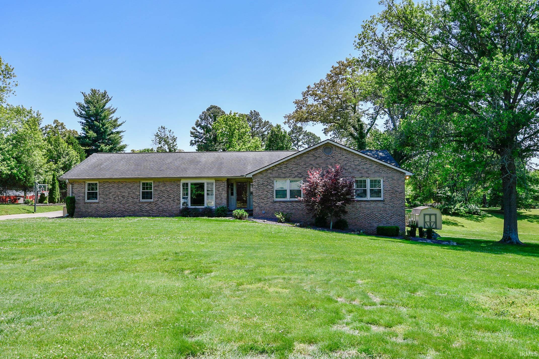 201 East Mt Pleasant Road Evansville, IN 47711 - Photo 1 of 35