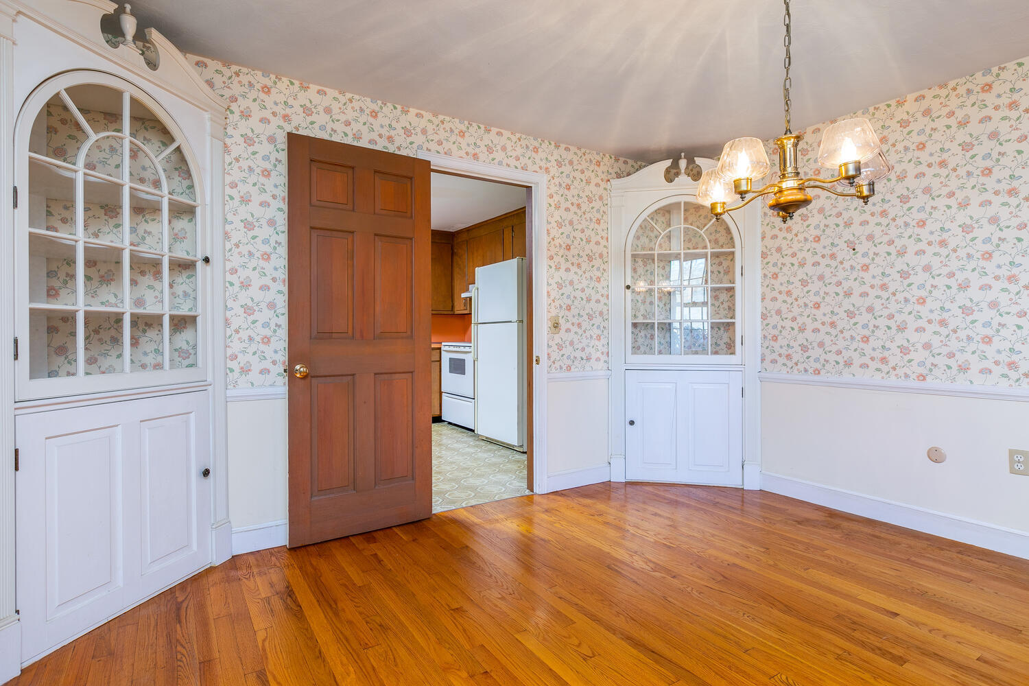 124 Oakhurst Road Cape Elizabeth, ME 04107 - Photo 11 of 32 124 Oakhurst Rd Cape Elizabeth-large-012