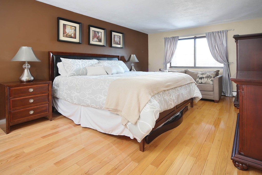 32 Whites Avenue, Unit D33 Watertown, MA 02472 - Photo 4 of 5