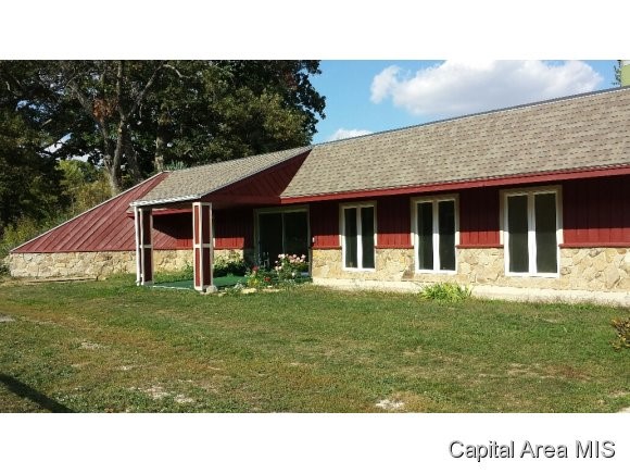 3111 Clevenger Road Franklin, IL 62638 - Photo 1 of 22