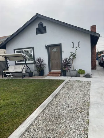 $2,800 | 4552 East 53rd Street, Maywood, CA 90270