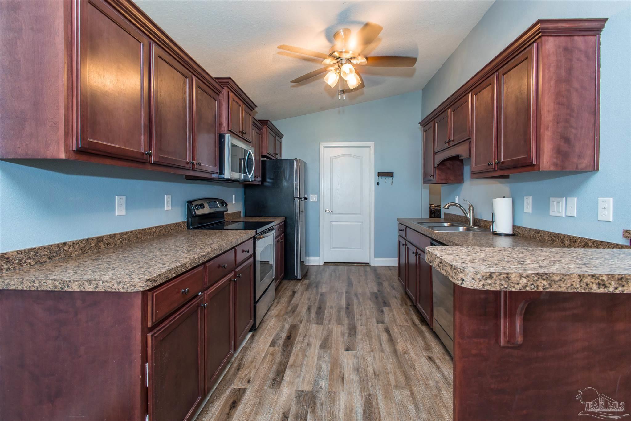 3384 Wasatch Range Loop Pensacola, FL 32526 - Photo 24 of 43 Gallery Image 24