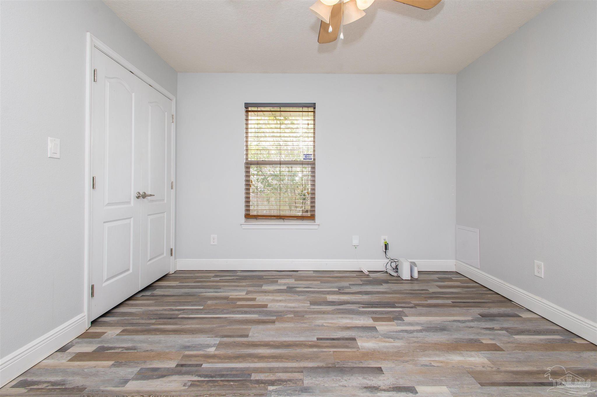 3384 Wasatch Range Loop Pensacola, FL 32526 - Photo 5 of 43 Gallery Image 5