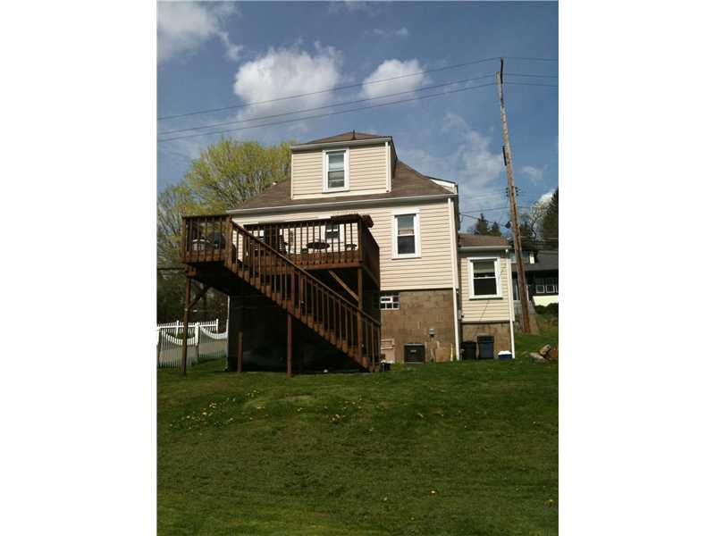 3142 Santiago Road Imperial, PA 15126 - Photo 2 of 13 Exterior Front.
