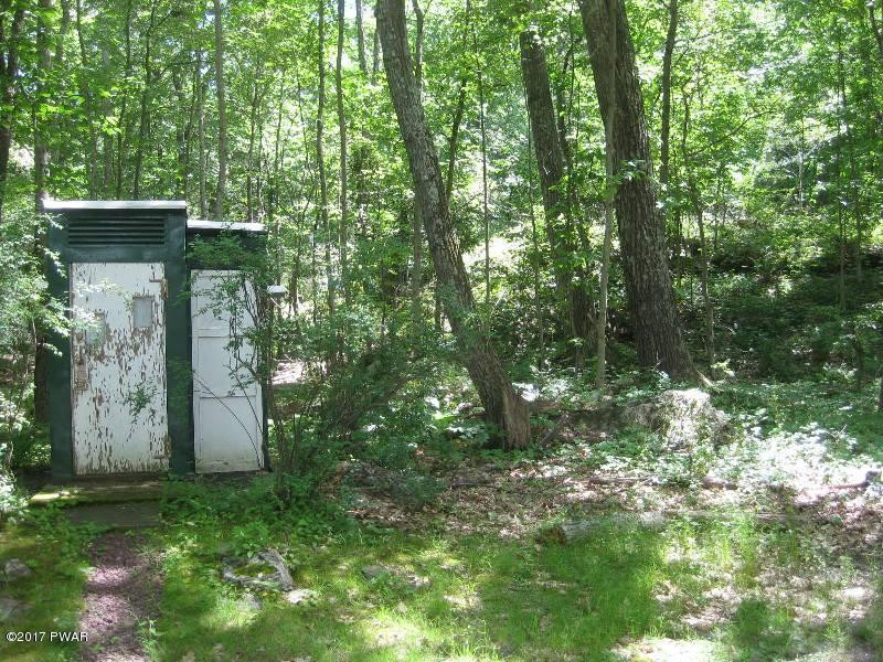 115 Mosier Road Dingmans Ferry, PA 18328 - Photo 12 of 13