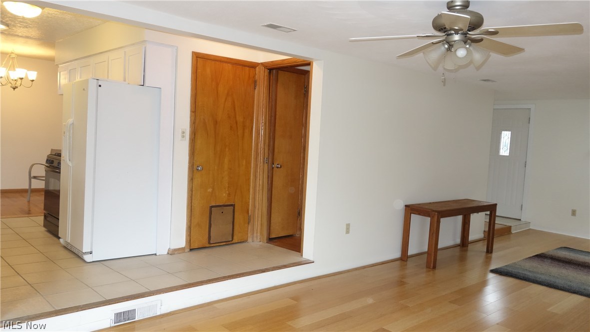1596 Krumroy Road Akron, OH 44306 - Photo 19 of 31