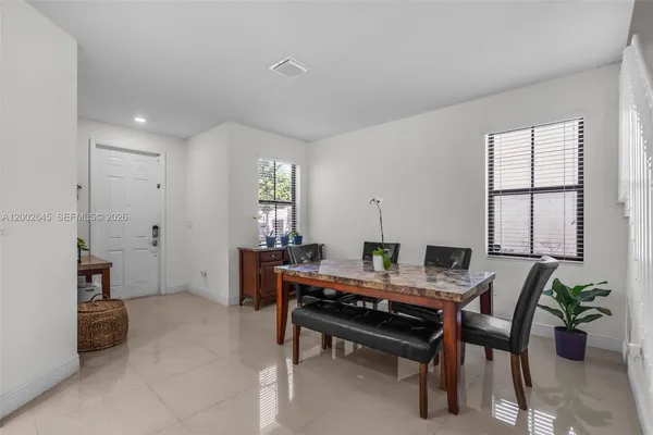 $550,000 | 10371 West 32nd Lane, Hialeah, FL 33018