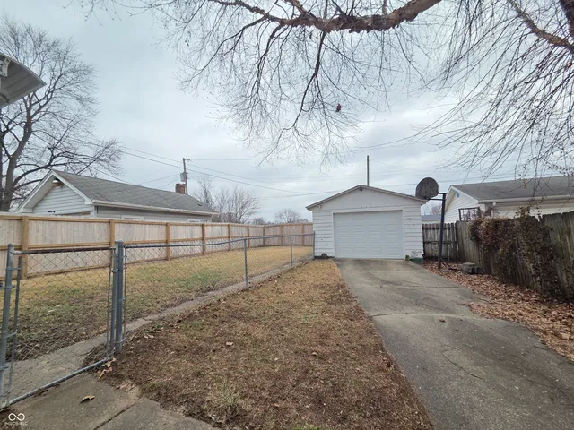 $115,000 | 2611 North 13th Street, Terre Haute, IN 47804