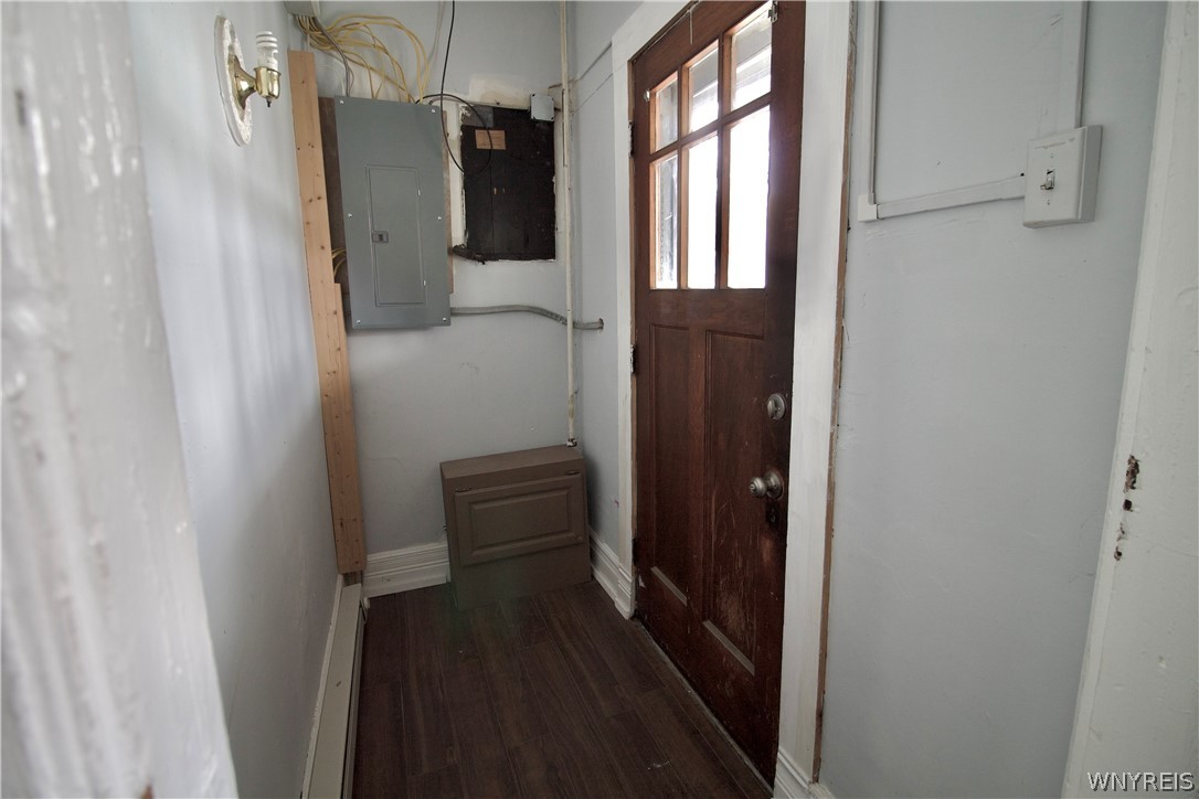 88 Roehrer Avenue Buffalo, NY 14208 - Photo 3 of 11