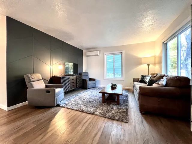 $174,900 | 121 Henderson Place, Cadillac, MI 49601