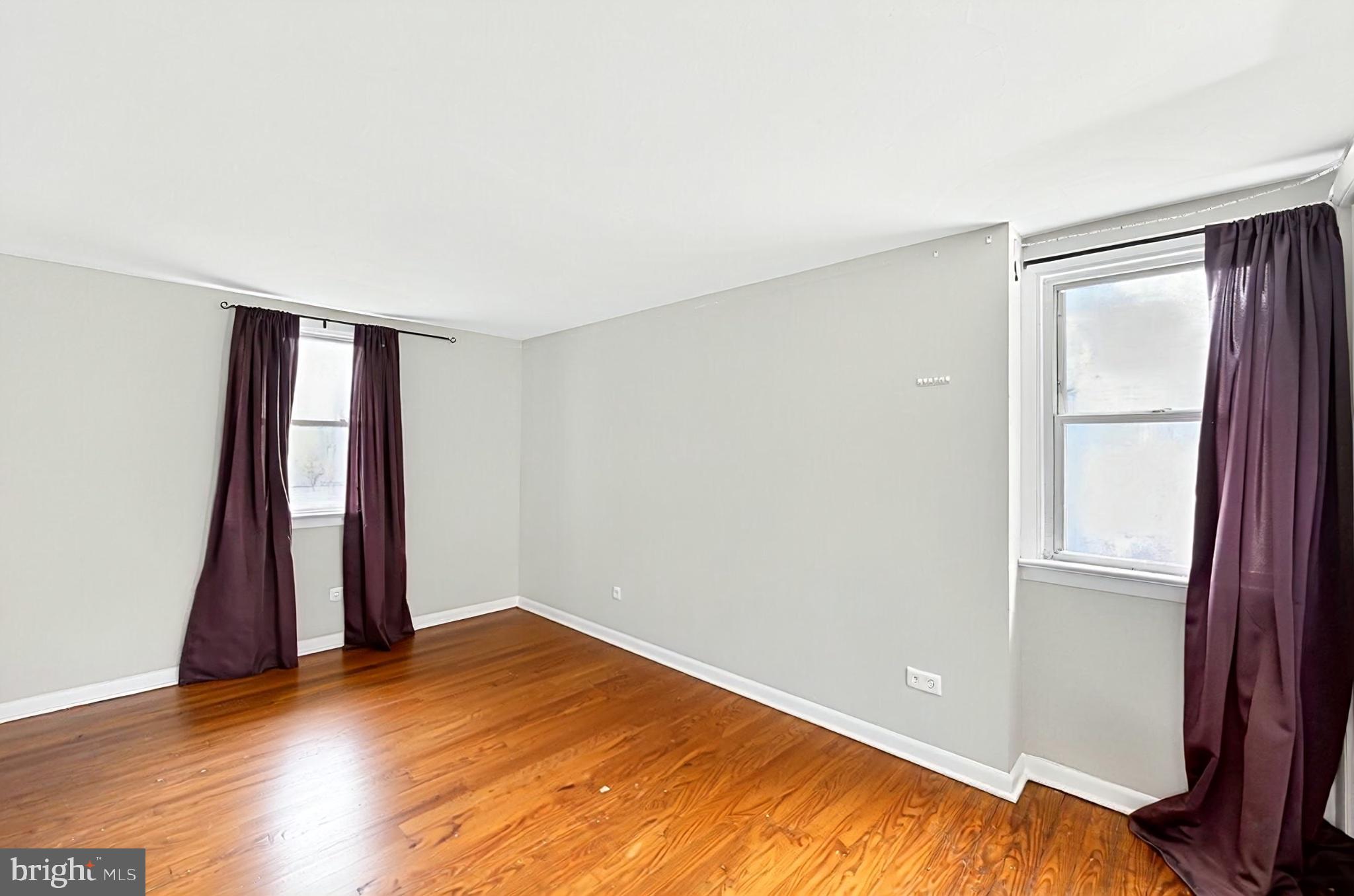 35 West Main Street Salunga, PA 17538 - Photo 8 of 14 Bright and airy space awaits you.