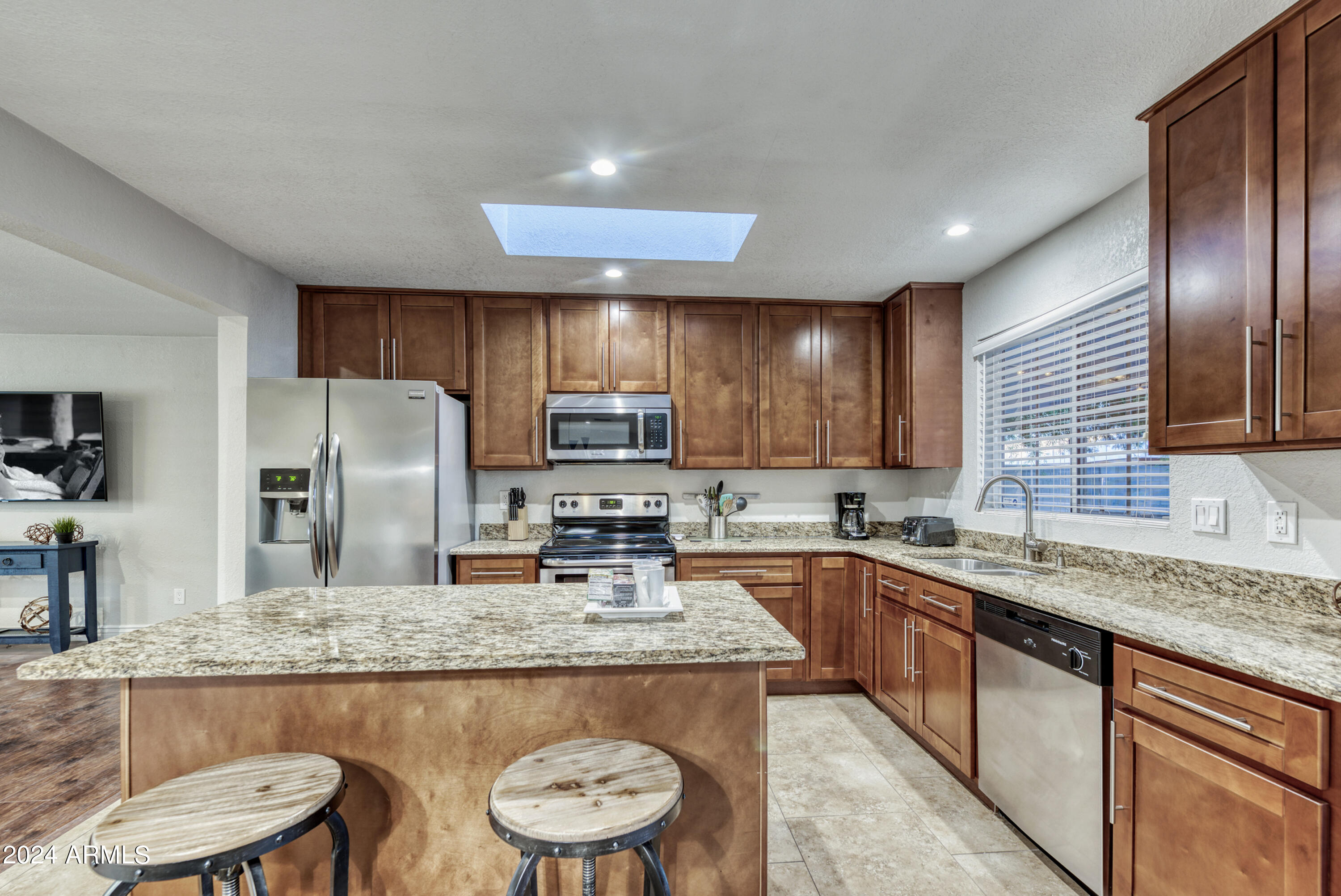 15841 North 23rd Place Phoenix, AZ 85022 - Photo 23 of 35 Kitchen