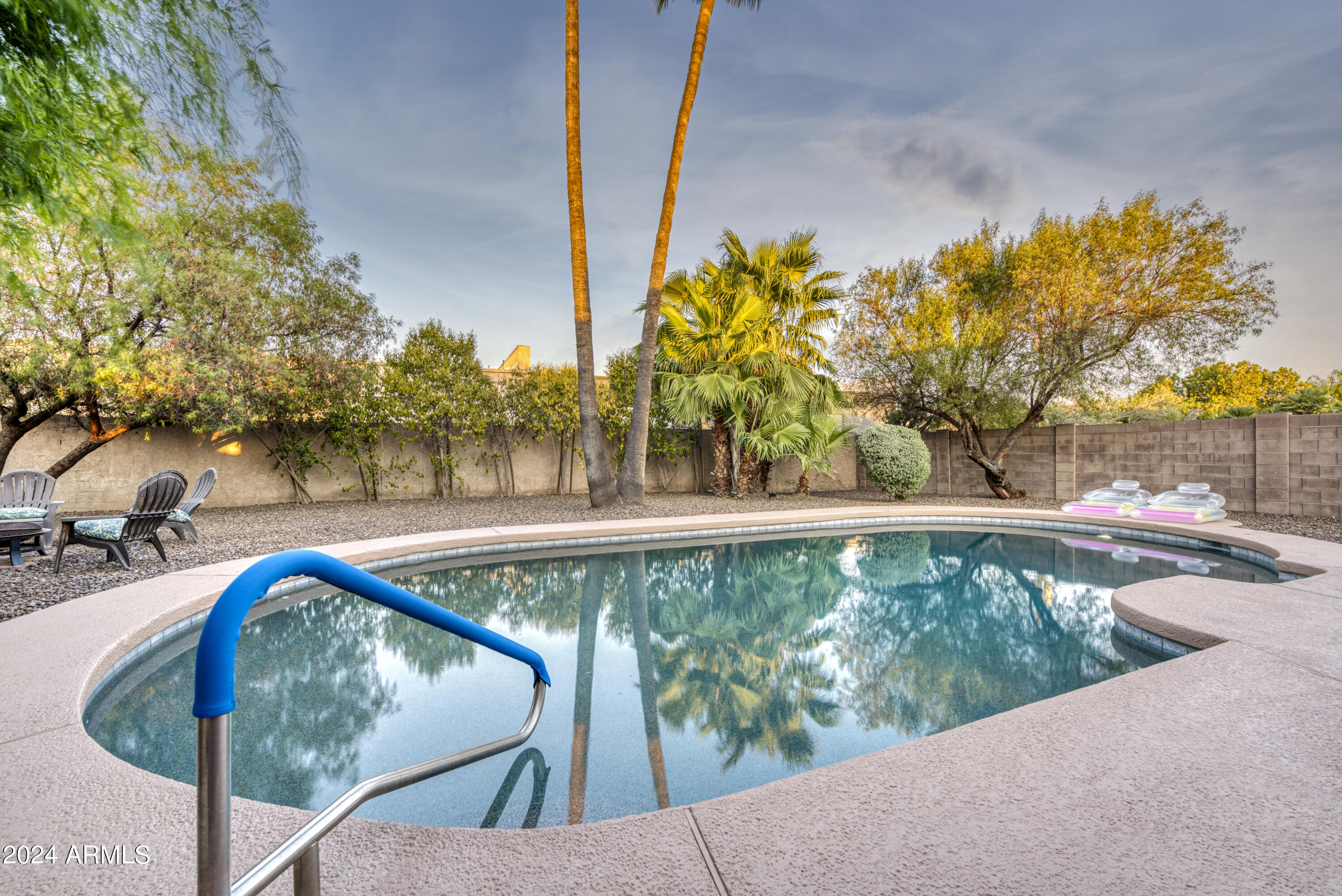 15841 North 23rd Place Phoenix, AZ 85022 - Photo 34 of 35 Poolside