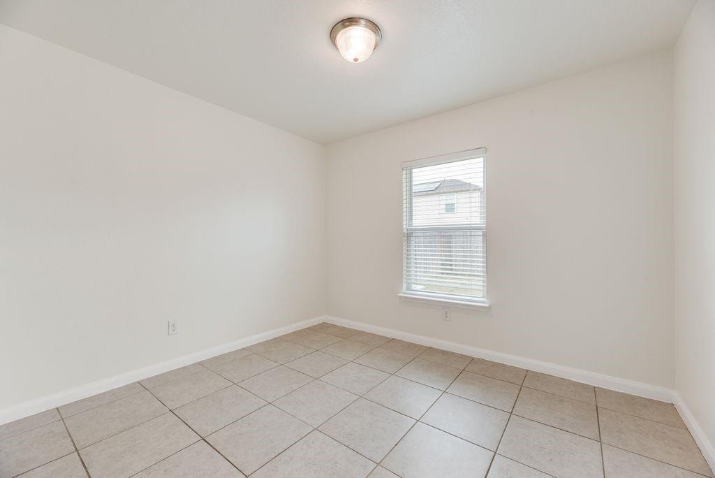 1911 Pilot Point Way Princeton, TX 75407 - Photo 7 of 23