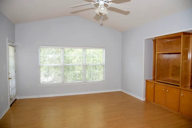 $1,850 | 1501 Partin Drive North, Unit 217, Niceville, FL 32578