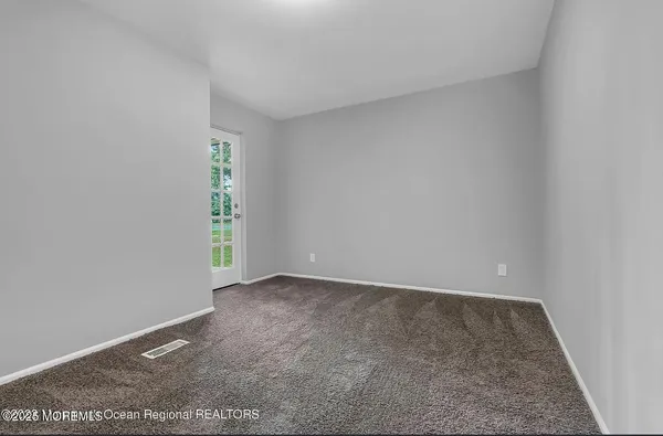 $3,600 | 821 Bay Avenue, Toms River, NJ 08753