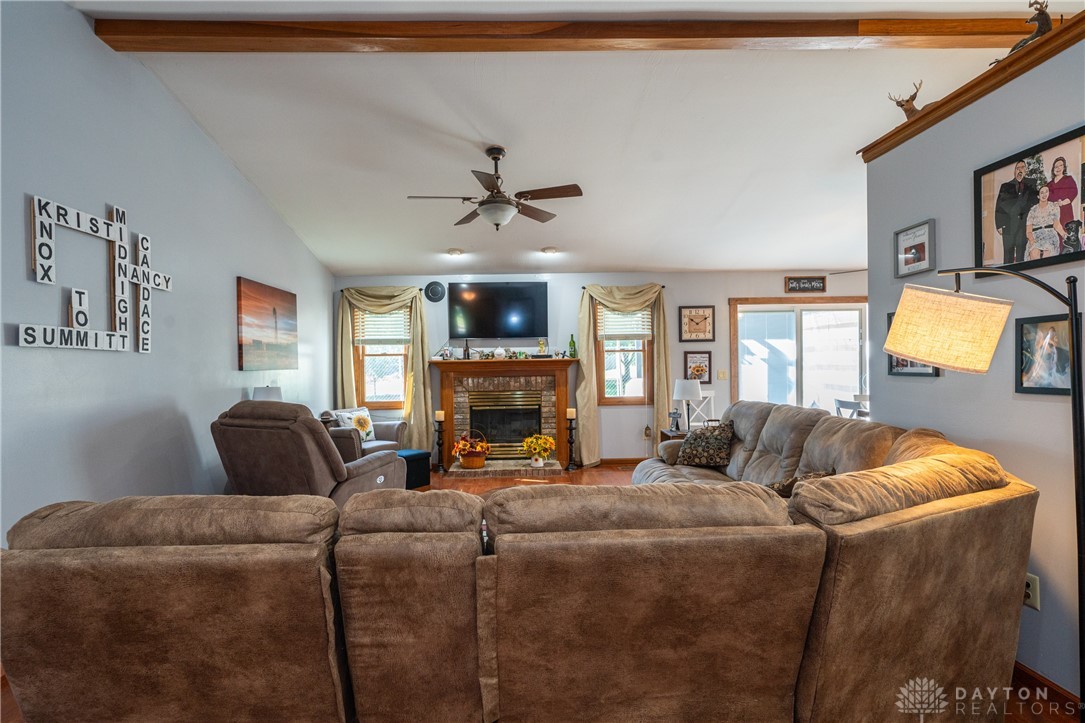 150 Locust View Way Troy, OH 45373 - Photo 5 of 44