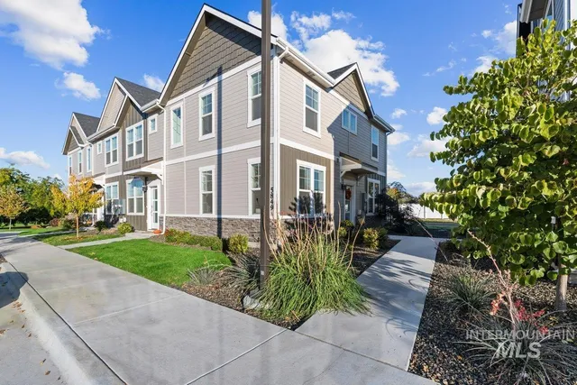 $348,000 | 5849 South Carlburg Avenue, Boise, ID 83709