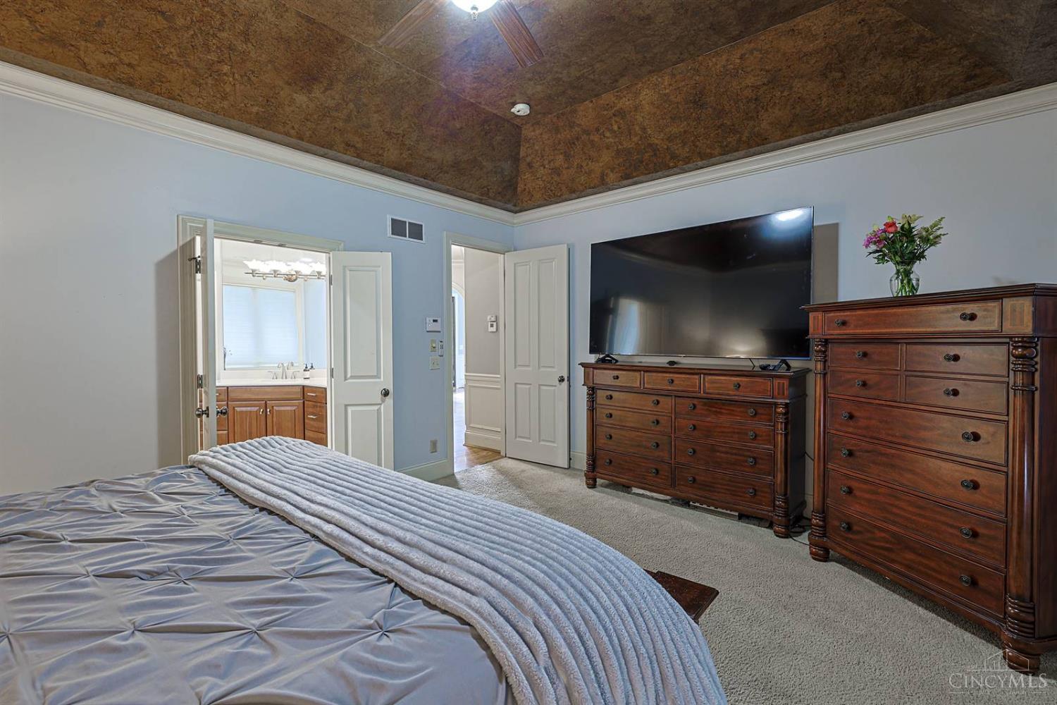 376 Compton Road Wyoming, OH 45215 - Photo 28 of 84