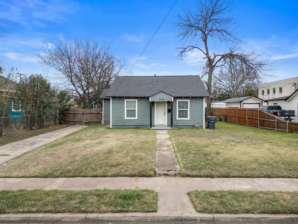 2119 Alexander Avenue Waco, TX 76708 - Photo 2 of 20 front view of a house with a dry yard