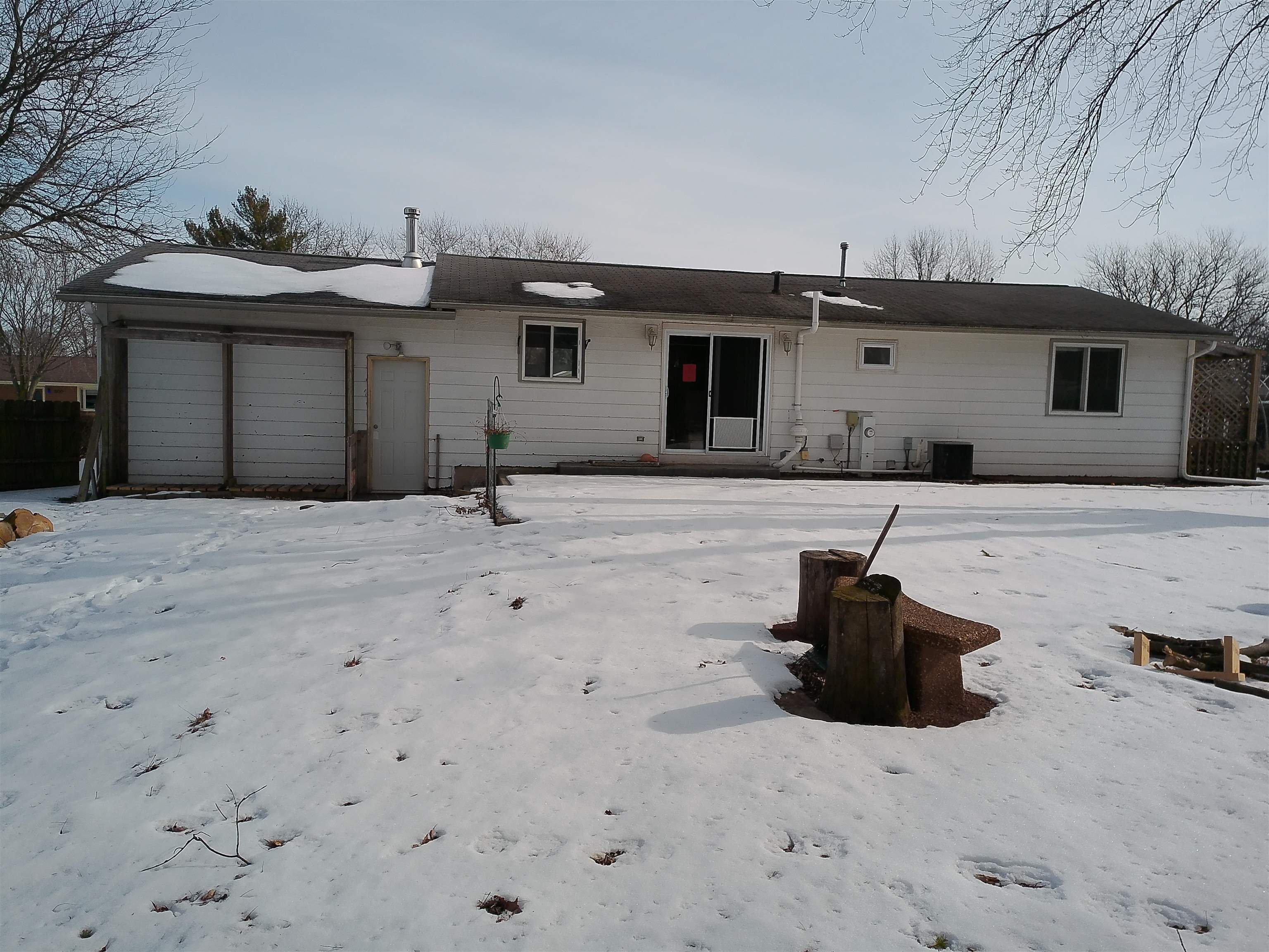 502 Arthur Drive Clinton, WI 53525 - Photo 9 of 31