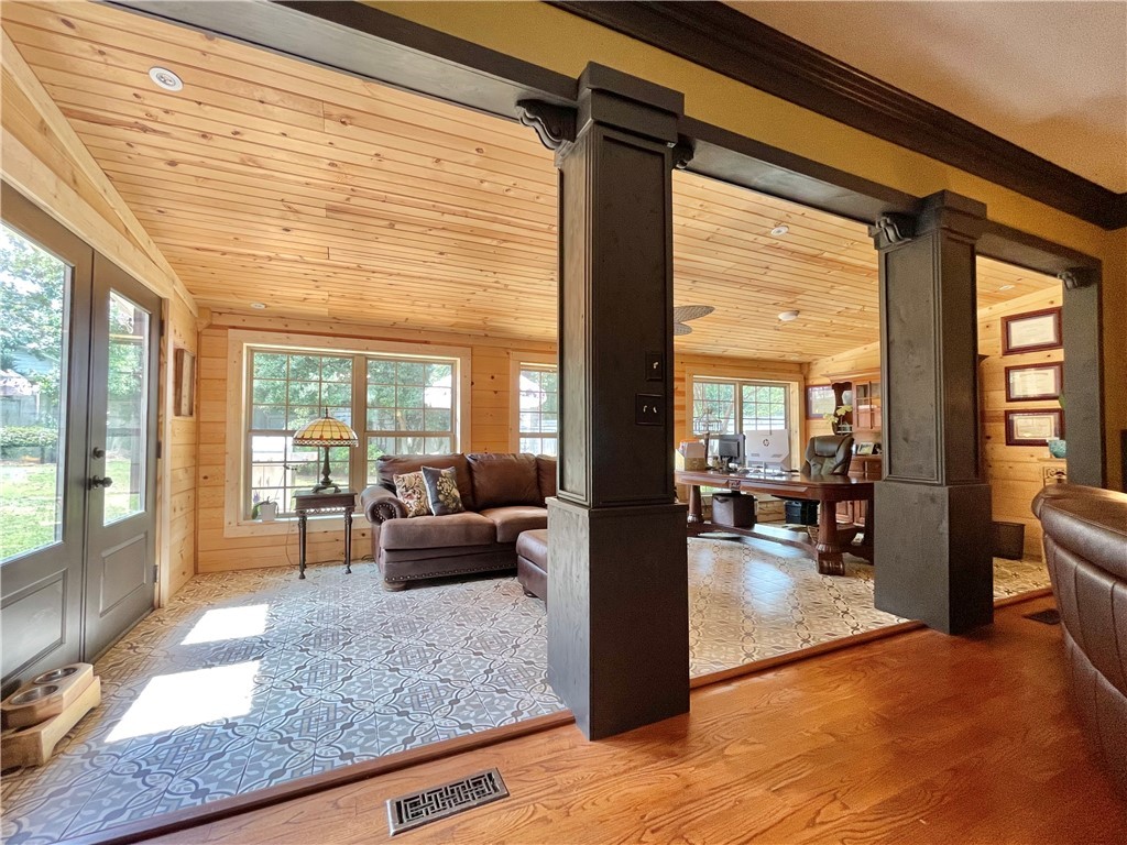 401 Glen Laurel Drive Easley, SC 29642 - Photo 12 of 36