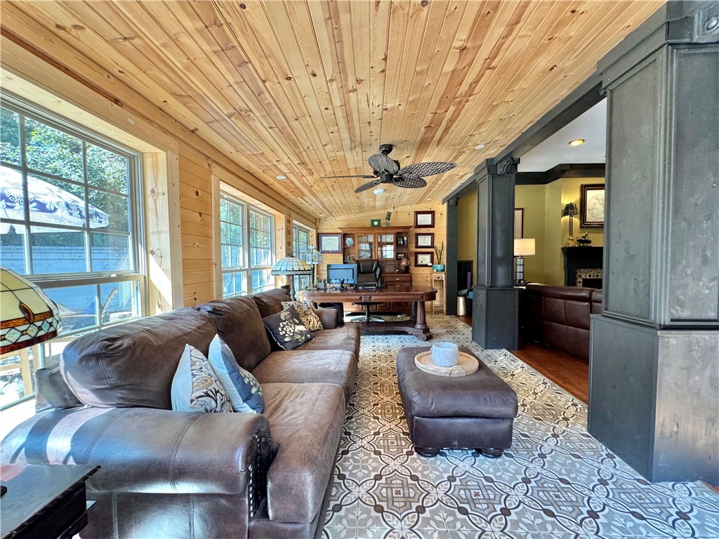 401 Glen Laurel Drive Easley, SC 29642 - Photo 13 of 36