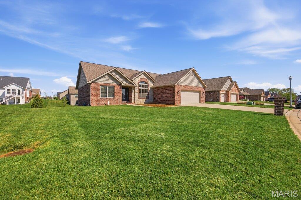 205 Crosswinds Court Waterloo, IL 62298 - Photo 2 of 59