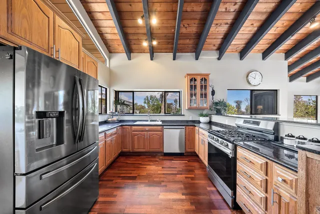 $2,495,000 | 1065 Ehu Road, Makawao, HI 96768