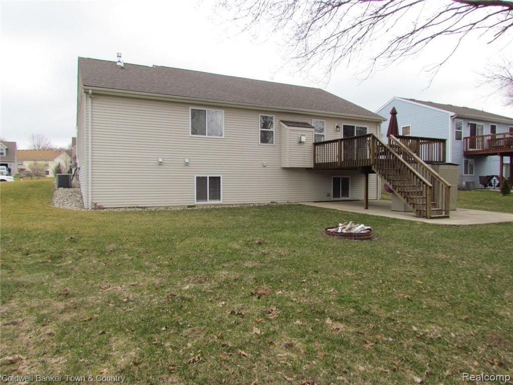845 Dewars Street Howell, MI 48843 - Photo 34 of 36 IMG_0148.JPG