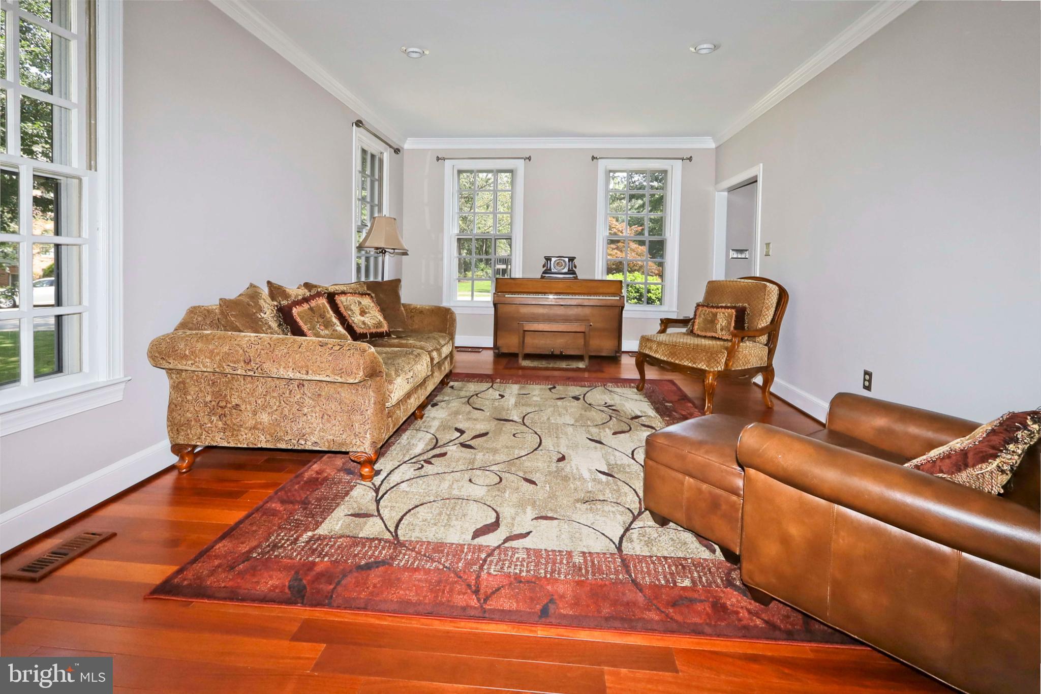 11272 Center Harbor Road Reston, VA 20194 - Photo 5 of 44