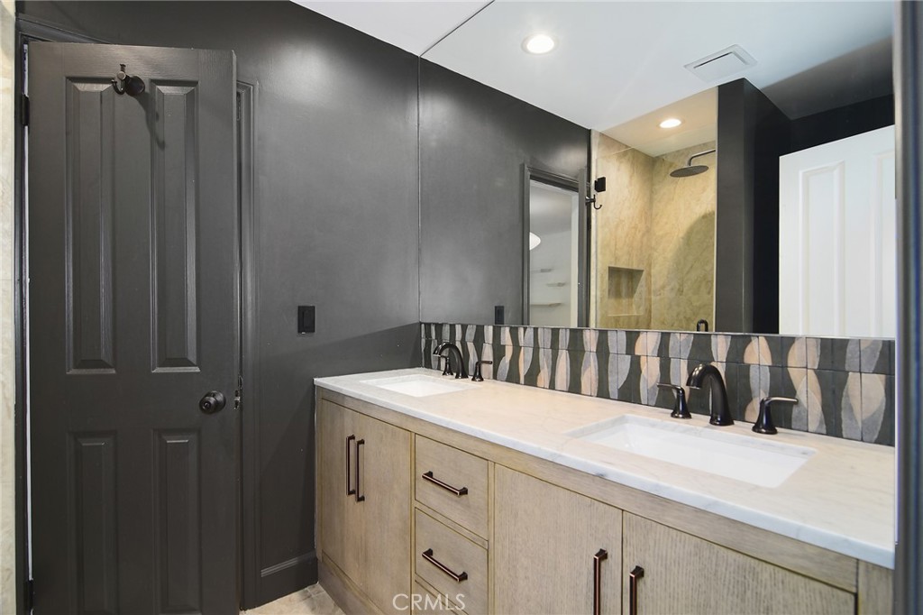 130 Dapplegray Road Bell Canyon, CA 91307 - Photo 28 of 62 Gallery Image 28