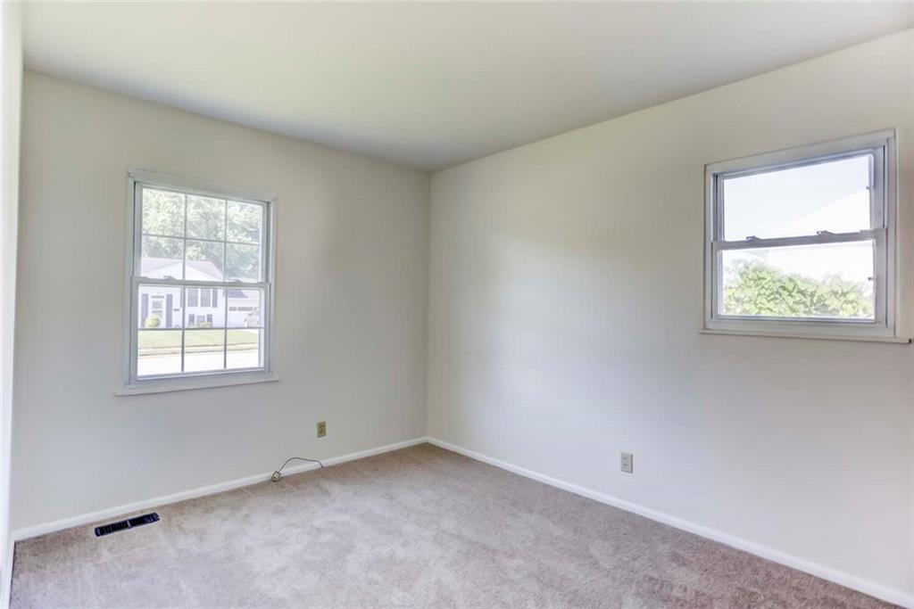 426 Knickerbocker Avenue Springfield, OH 45506 - Photo 14 of 28 Gallery Image 14