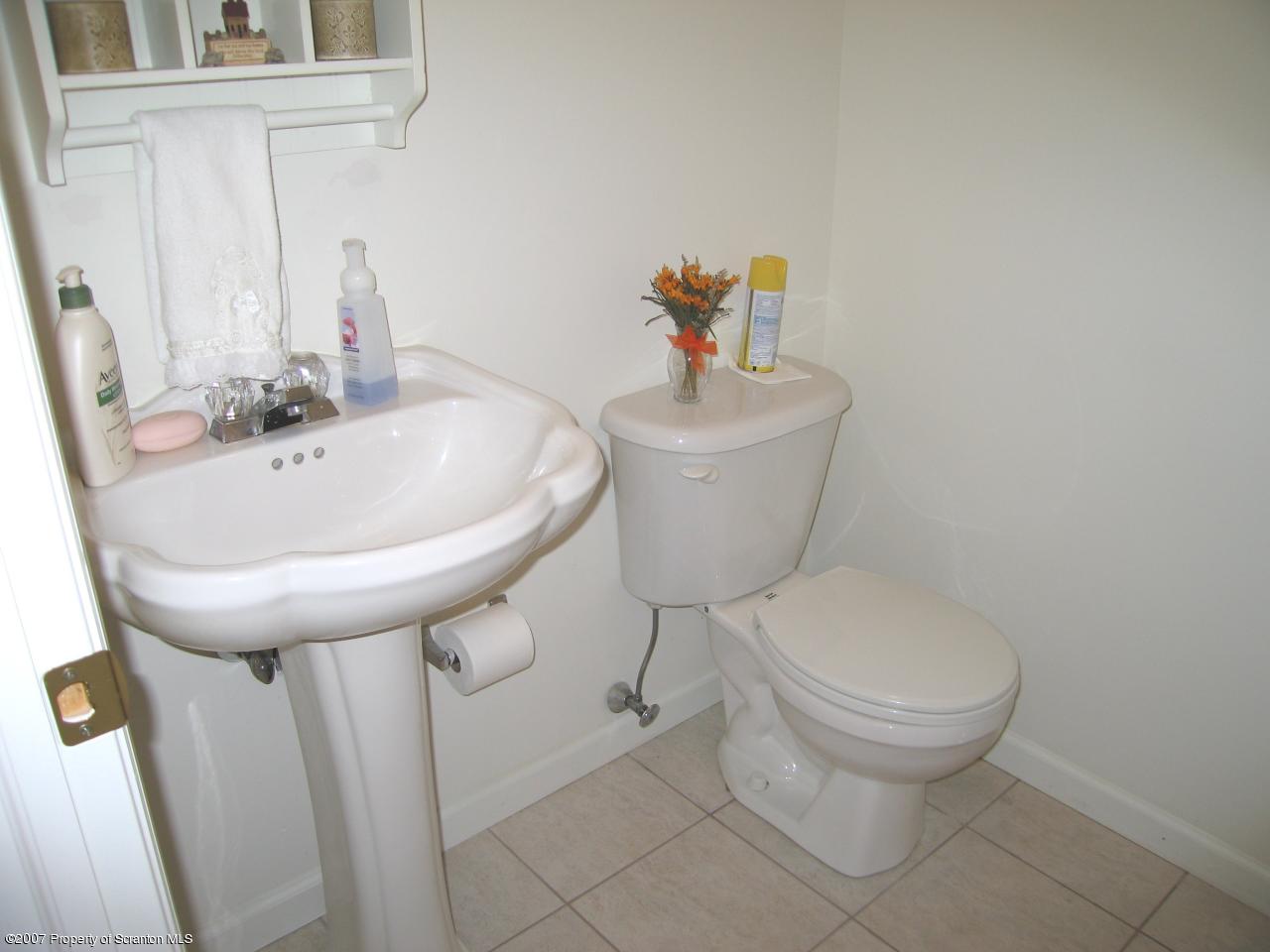 23 Waterford Road Clarks Summit, PA 18411 - Photo 12 of 13 Gallery Image 12