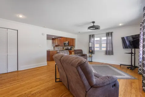 $495,000 | 8219 West Summerdale Avenue, Chicago, IL 60656