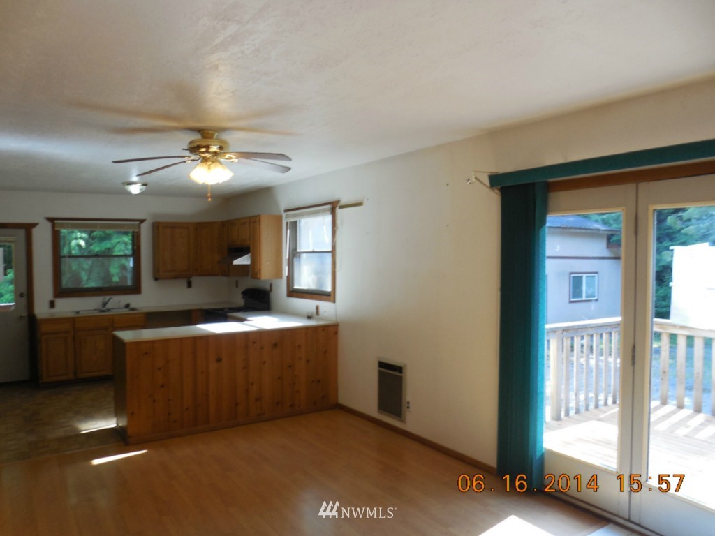 22538 Amick Road Mount Vernon, WA 98274 - Photo 5 of 12 Gallery Image 5