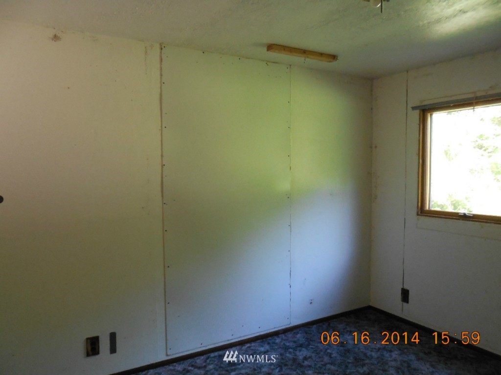 22538 Amick Road Mount Vernon, WA 98274 - Photo 10 of 12 Gallery Image 10
