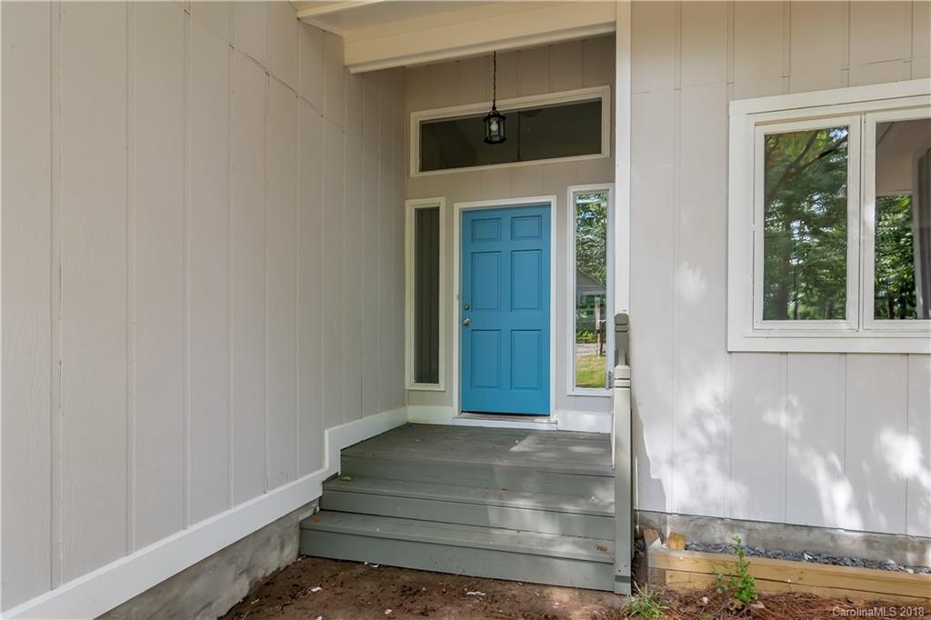 16111 Tana Tea Circle Tega Cay, SC 29708 - Photo 3 of 27 Gallery Image 3