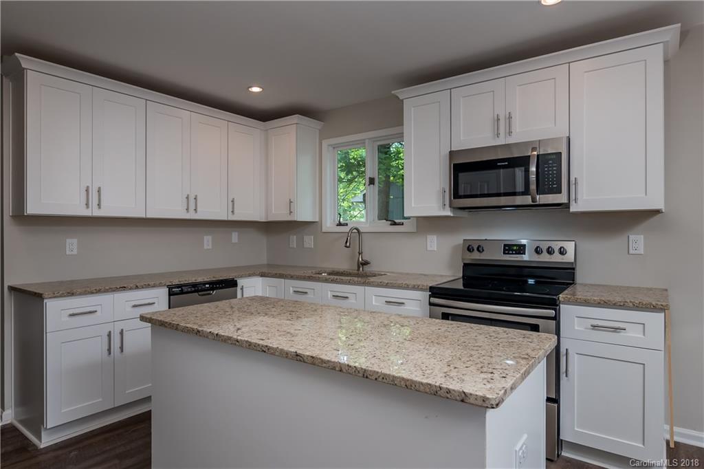 16111 Tana Tea Circle Tega Cay, SC 29708 - Photo 7 of 27 Gallery Image 7