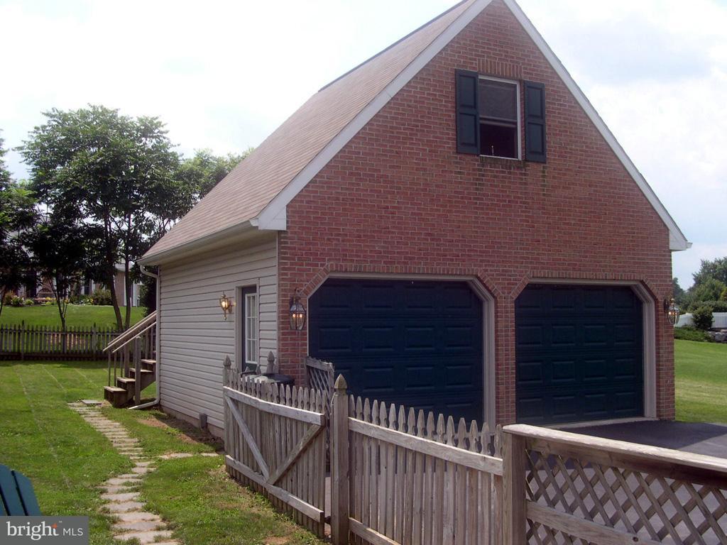 638 East Main Street Lititz, PA 17543 - Photo 12 of 13