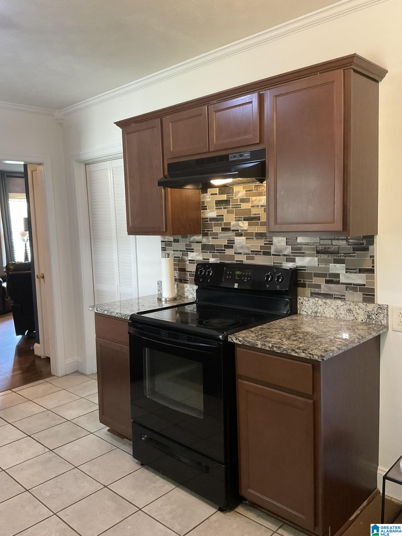 812 Martinwood Road Birmingham, AL 35235 - Photo 8 of 33