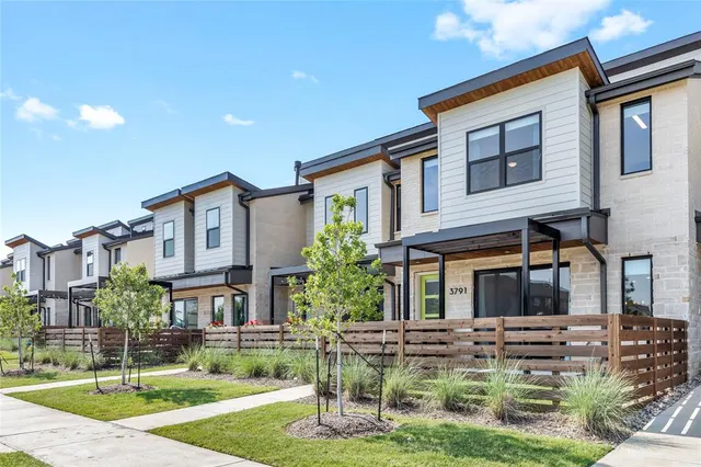 front view of house with a yard