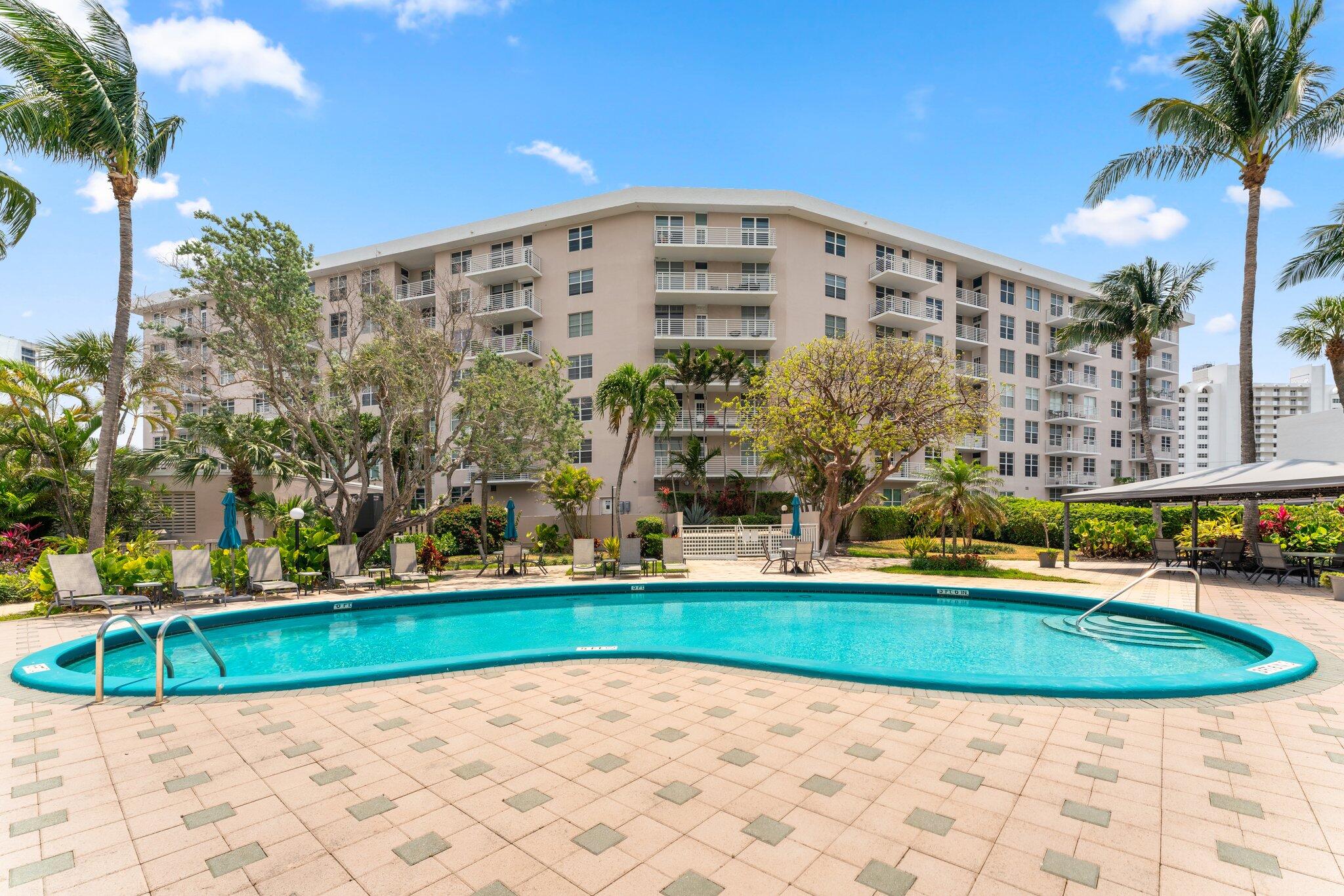 2851 South Ocean Boulevard, Unit F6 Boca Raton, FL 33432 - Photo 6 of 33 33-web-or-mls-2851-s-ocean-blvd-6-f