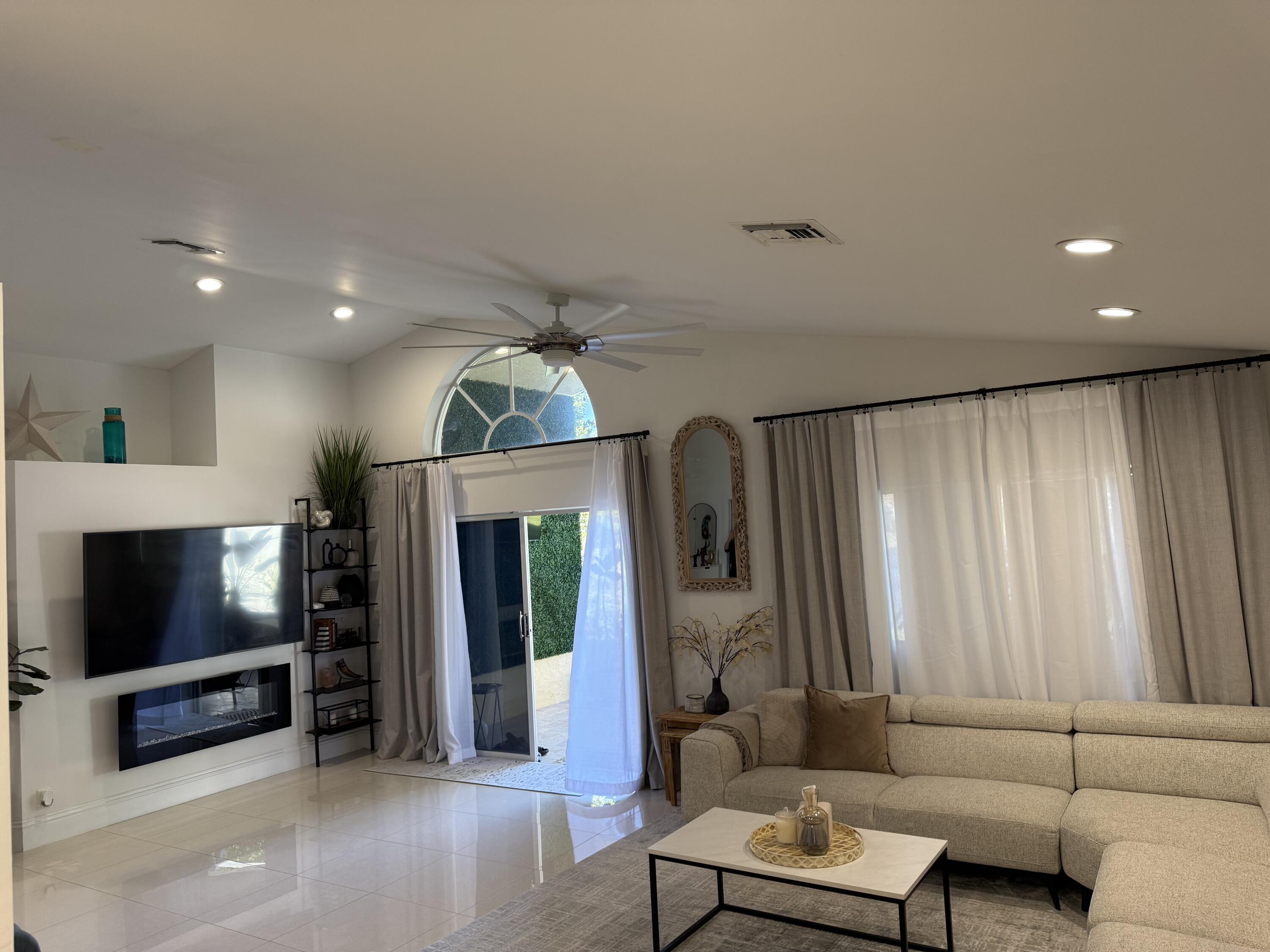 5325 Bodega Place Delray Beach, FL 33484 - Photo 14 of 40 IMG_1284 - Copy