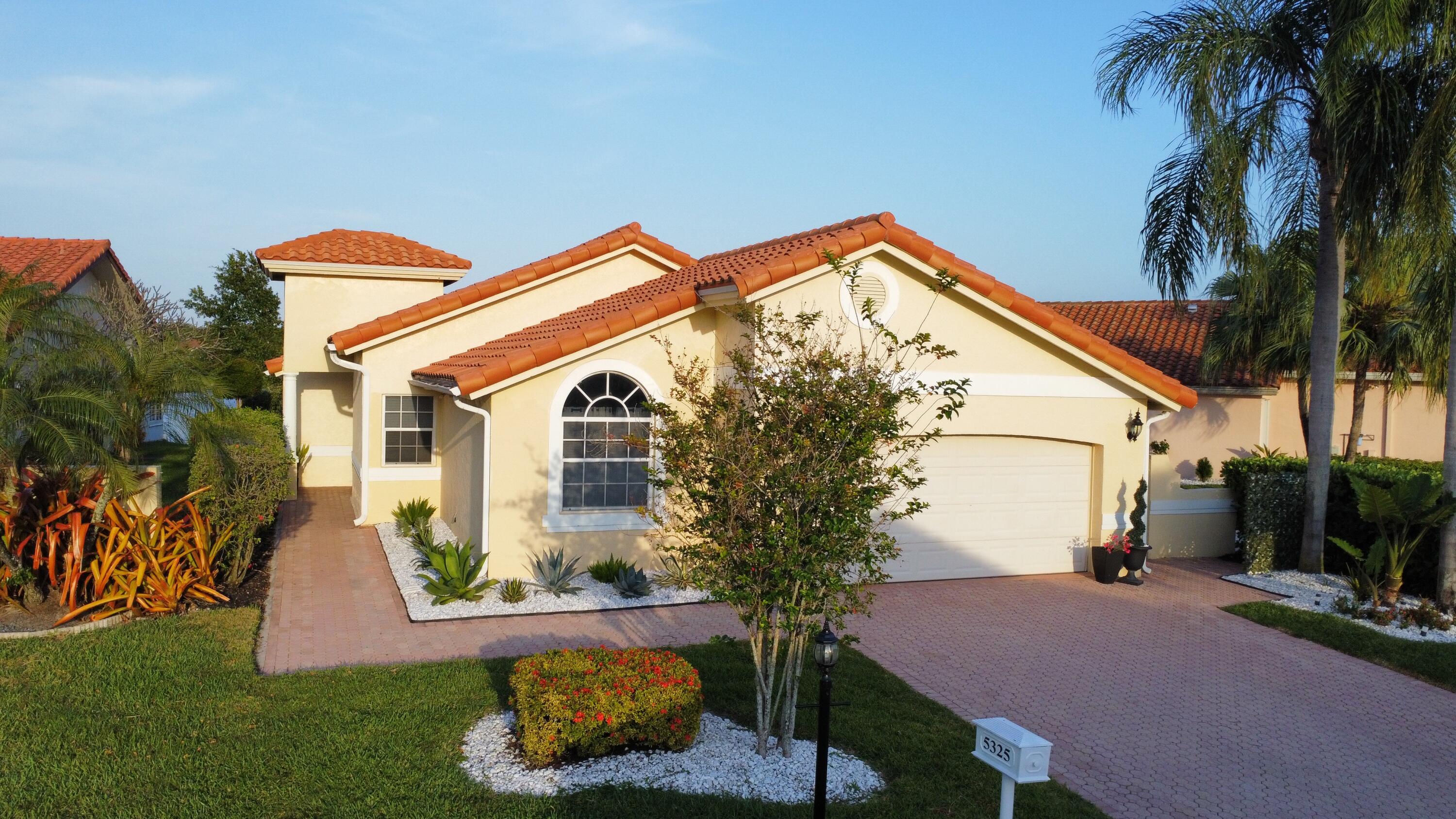 5325 Bodega Place Delray Beach, FL 33484 - Photo 3 of 40 GEHO2590