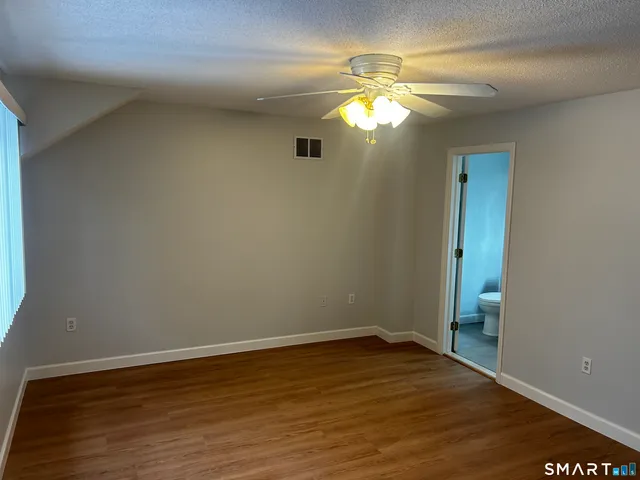 $2,400 | 151 Wynwood Drive, Unit 151, Enfield, CT 06082