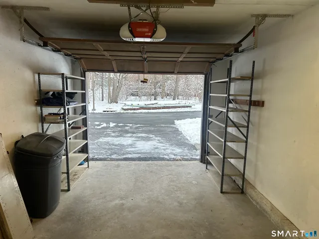 $2,400 | 151 Wynwood Drive, Unit 151, Enfield, CT 06082