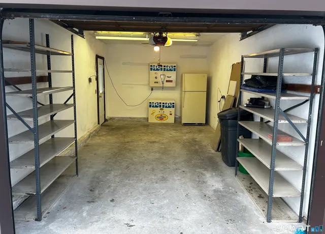 $2,400 | 151 Wynwood Drive, Unit 151, Enfield, CT 06082