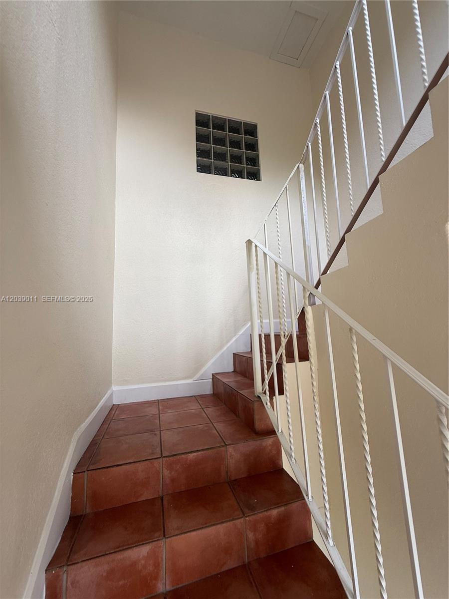 426 Northeast 77th Street Road, Unit 4 Miami, FL 33138 - Photo 2 of 20